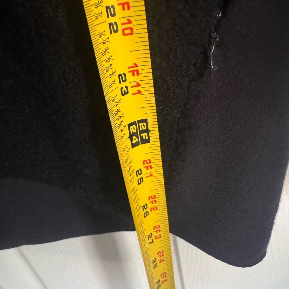 Lululemon Women's Black Stand Out Sherpa Jacket Full Zip Size: 8 - Picture 15 of 16